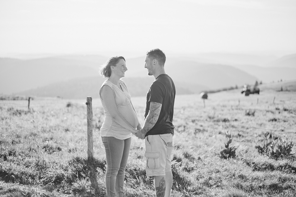 belle photo couple vue montagnes